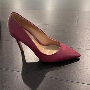 Schutz Lou Pumps Garnet